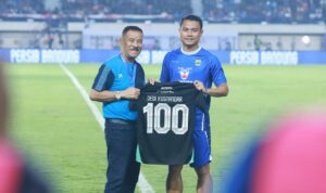 Apresiasi untuk Pemain dan Staf Persib yang Masuk "Club 100"